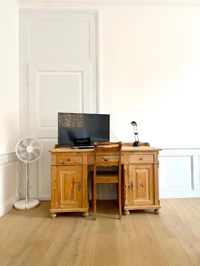 Beautiful Studio In A Villa From 18Th Century Thun Exterior foto